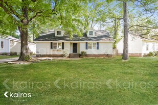 142 Minehead Rd in Irmo, SC - Building Photo