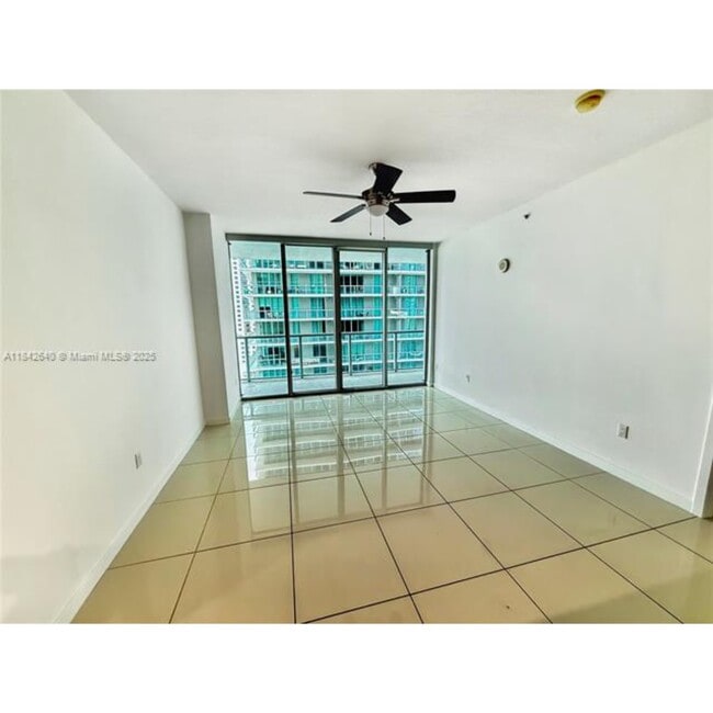 79 SW 12th St in Miami, FL - Building Photo - Building Photo