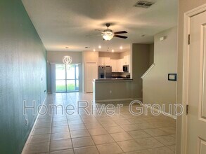 4427 Globe Thistle Dr in Tampa, FL - Building Photo - Building Photo