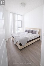 8763 Bayview Ave in Richmond Hill, ON - Building Photo - Building Photo