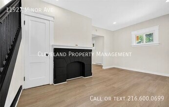 11927 Minor Ave in Cleveland, OH - Building Photo - Building Photo