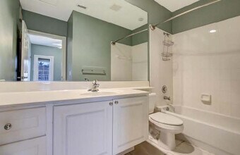 125 Danforth Dr, Unit 1 in Jupiter, FL - Foto de edificio - Building Photo