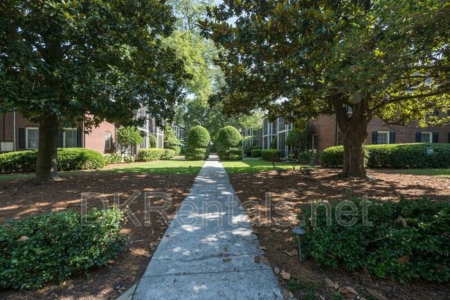 55 Delmont Dr NE in Atlanta, GA - Building Photo - Building Photo