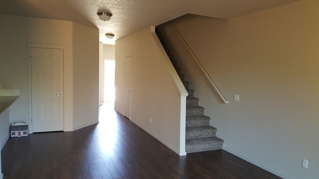 8203 NE 15th Ave in Vancouver, WA - Foto de edificio - Building Photo