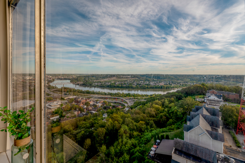 810 Matson Pl in Cincinnati, OH - Foto de edificio