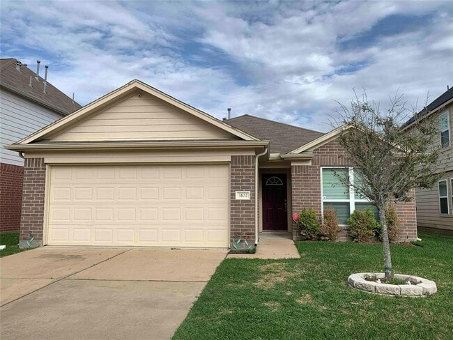 property at 3102 Apple Dale Dr