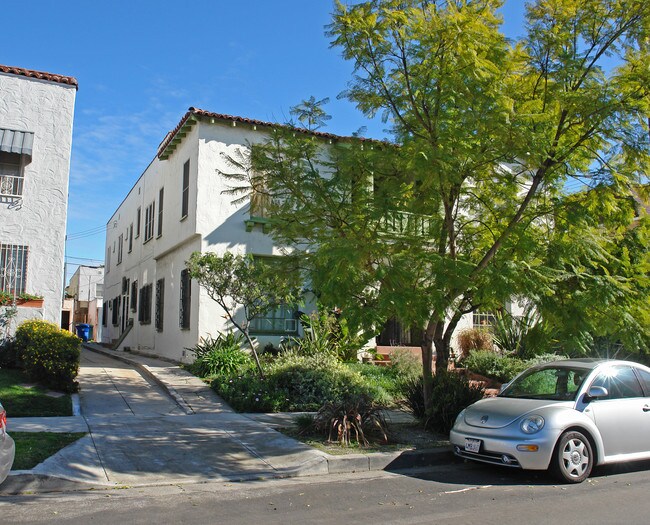 320 N Spaulding Ave in Los Angeles, CA - Building Photo - Building Photo