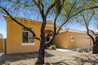 5115 W Wild Burro Spring Dr in Marana, AZ - Foto de edificio - Building Photo