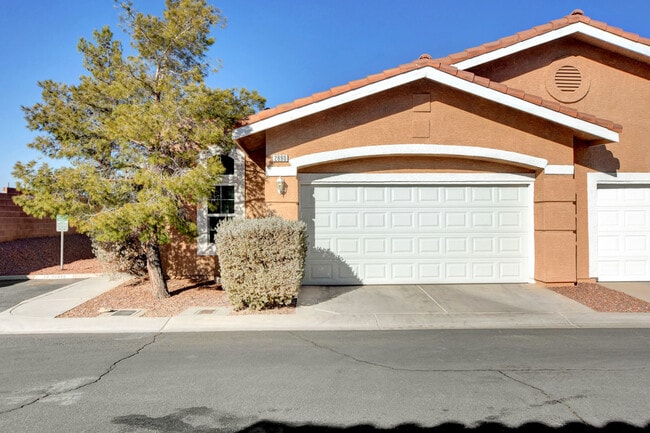 2890 Red Rooster Ct in Las Vegas, NV - Building Photo - Building Photo