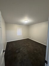 518 N Main St, Unit 518 C in Kenton, OH - Foto de edificio - Building Photo