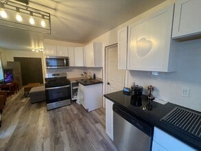 1573 S 3rd St in Milwaukee, WI - Building Photo - Building Photo