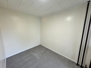 1913 Lamborn Ave-Unit -1913 Lamborn Ave - Unit 1 in Superior, WI - Building Photo - Building Photo