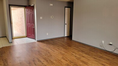 2709 108th St in Lubbock, TX - Foto de edificio - Building Photo