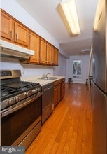 14654 Bauer Dr in Rockville, MD - Foto de edificio - Building Photo