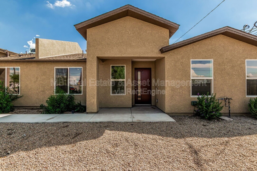 413 E Southern Ave in Phoenix, AZ - Building Photo