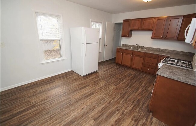 18 Riverview Ln in Bettendorf, IA - Building Photo - Building Photo