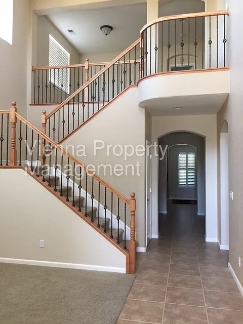 6768 Maple Creek Dr in Roseville, CA - Building Photo - Building Photo