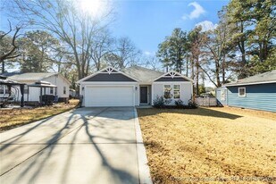 302 Post Ave in Fayetteville, NC - Building Photo