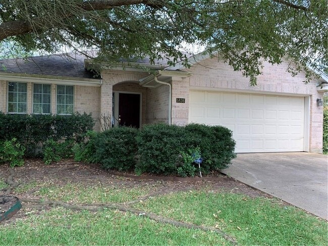 5836 Lomita Verde Cir in Austin, TX - Building Photo - Building Photo