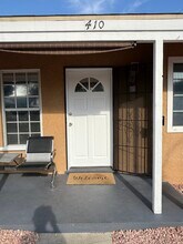 410 N Glenwood Pl in Burbank, CA - Foto de edificio - Building Photo