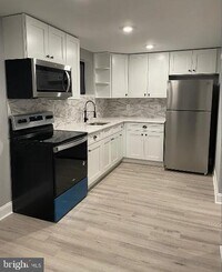 2400 N Howard St photo'