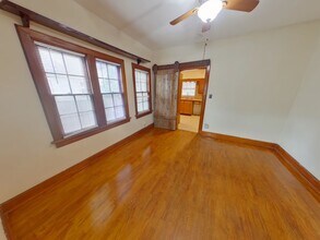 411 S Poplar St in Wichita, KS - Building Photo - Building Photo