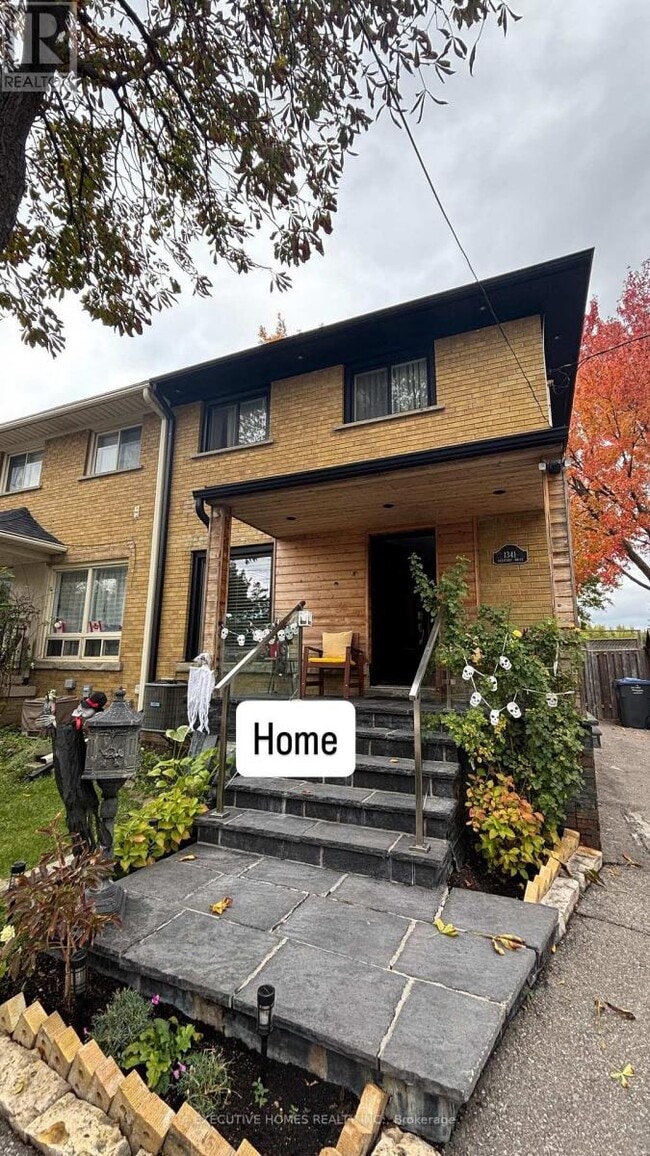 property at 1341 Freeport Dr