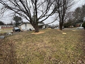 4700 Three Oaks Rd in Pikesville, MD - Building Photo - Building Photo