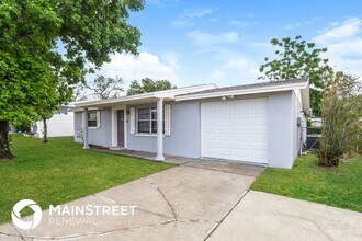 9830 Gray Fox Ln in Port Richey, FL - Building Photo - Building Photo
