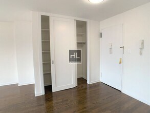 E 16 ST in New York, NY - Building Photo - Building Photo