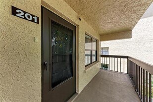 515 30th Ave W in Bradenton, FL - Building Photo
