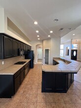 15435 Rachel Ave in Bakersfield, CA - Building Photo - Building Photo