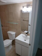 6955 NW 186th St, Unit F110 in Hialeah, FL - Foto de edificio - Building Photo