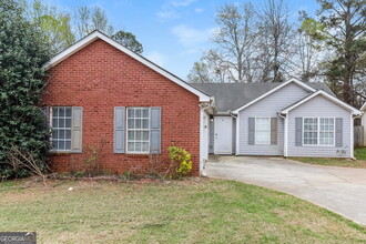 2263 Sugarlaef Trail in Hampton, GA - Building Photo - Building Photo