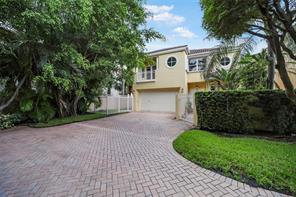 3917 NE 210th St in Aventura, FL - Building Photo - Building Photo