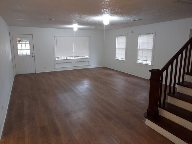 6 Sunset Circle B in Orange, TX - Building Photo - Building Photo