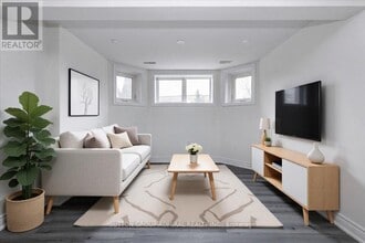 104 Marsellus Dr in Barrie, ON - Building Photo - Building Photo