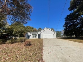 1630 Creek Crossing SE in Conyers, GA - Building Photo - Building Photo