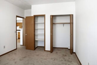 North Park Apartments in Springfield, OH - Foto de edificio - Building Photo