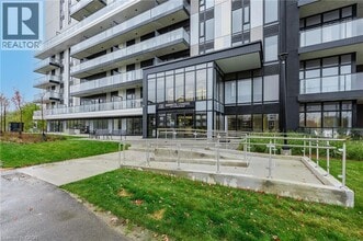 575 Conklin Rd in Brantford, ON - Building Photo - Building Photo