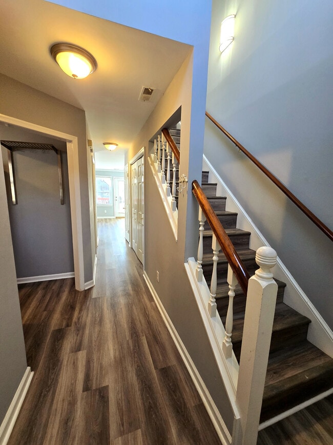 2808 Shadowbrook Ln in Winston-Salem, NC - Building Photo - Building Photo