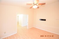 6715 Clair Shore Dr in Apollo Beach, FL - Foto de edificio - Building Photo