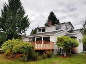 7956 E Fir St in Port Orchard, WA - Building Photo