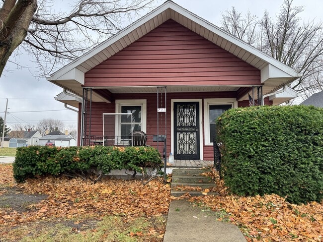 property at 727 E North St