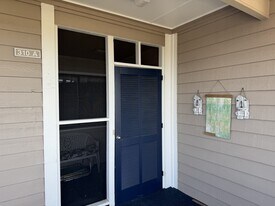 2503 W Fort Macon Rd in Atlantic Beach, NC - Building Photo