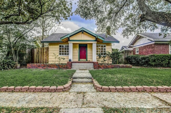 property at 1709 Missouri St