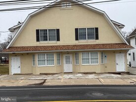 15 W Central Ave in Paoli, PA - Building Photo