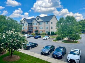 4752 Tatton Park Cir in Winston-Salem, NC - Foto de edificio - Building Photo