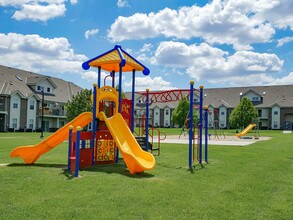 Ridge Hollow Apartments in Lincoln, NE - Building Photo - Building Photo