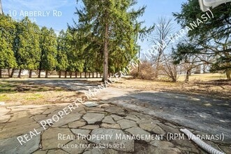 10 Abberly Rd in Thornton, PA - Building Photo - Building Photo